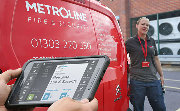 BigChange Metroline employee and tablet